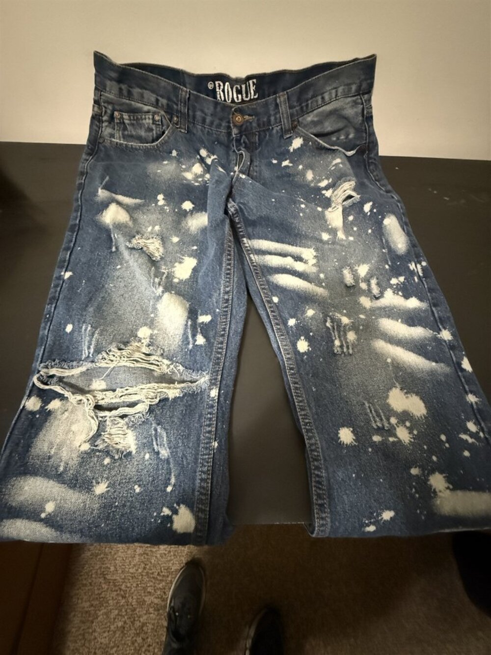 Rogue Distressed Blue Jeans Paint Splatter Men's Tag 38W x 32L